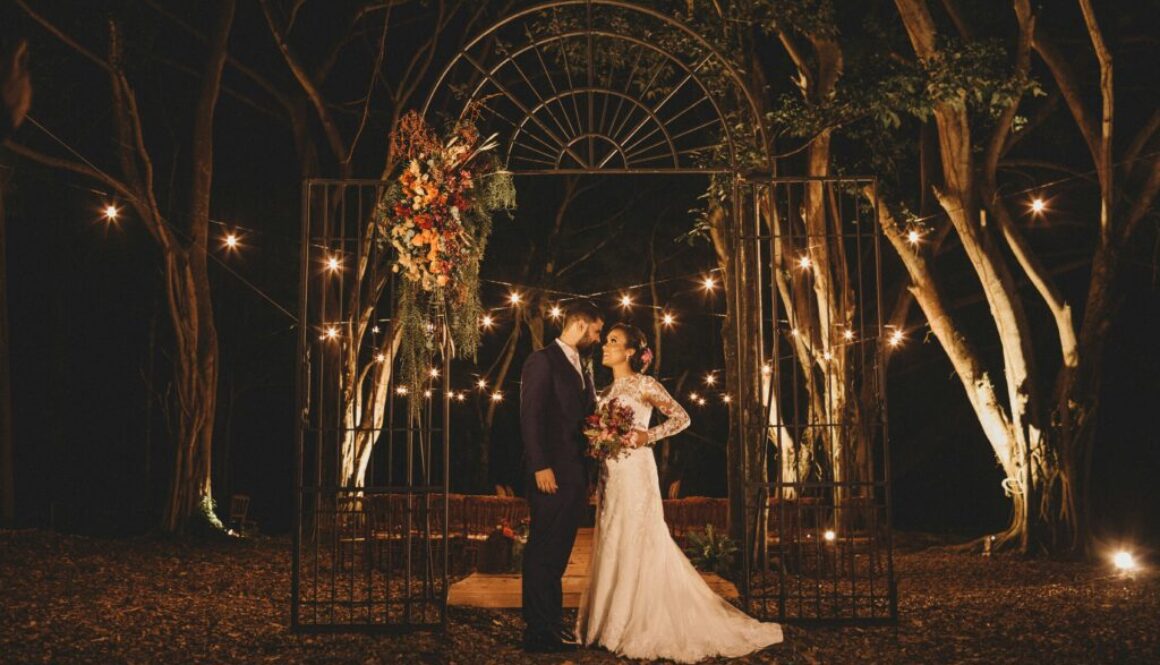 bride and groom outside night photo shot