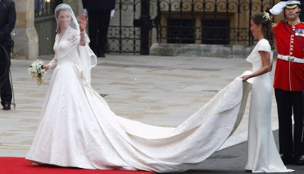 Kate-Middleton-Wedding-Dress2.jpg