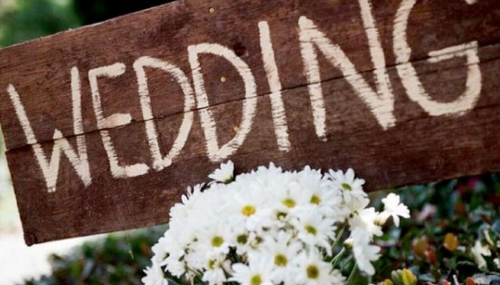 wedding-sign-trends.001.jpg