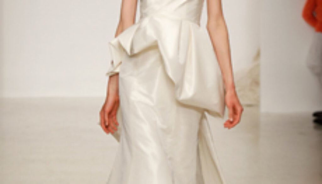 peplum-wedding-dresses-spring-2013-002.jpg
