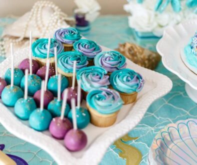 cake pops and cupcakes