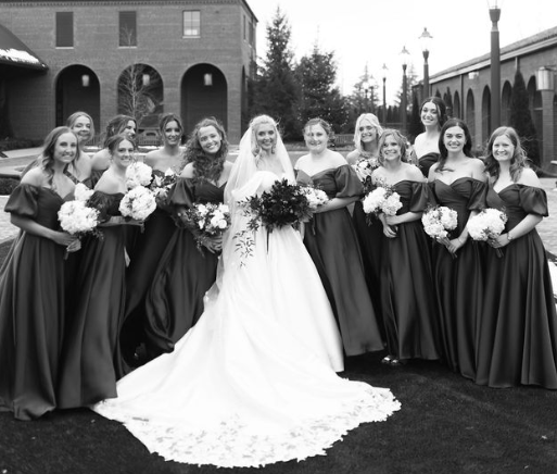 bride and bridemaids