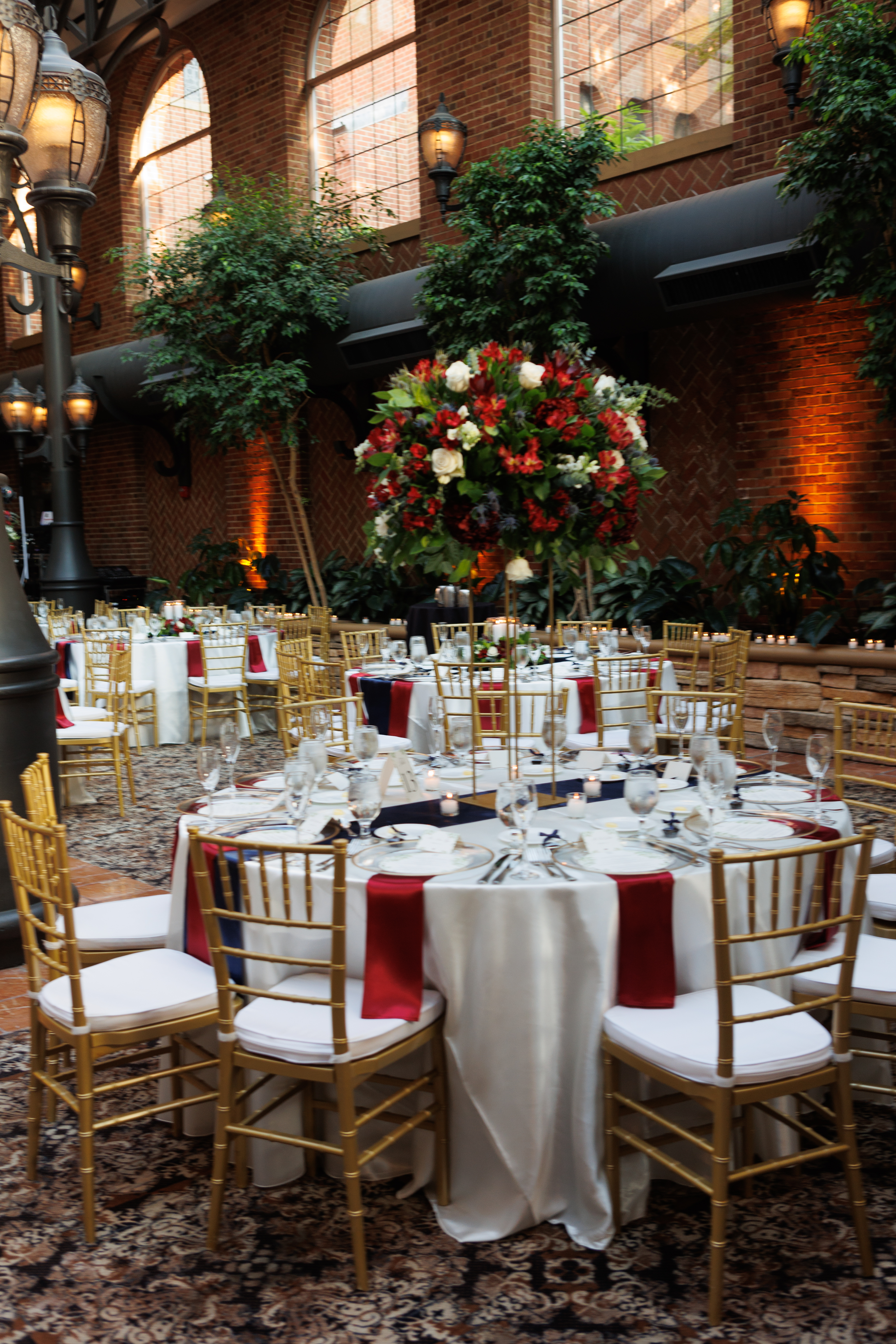 luxury wedding flowers